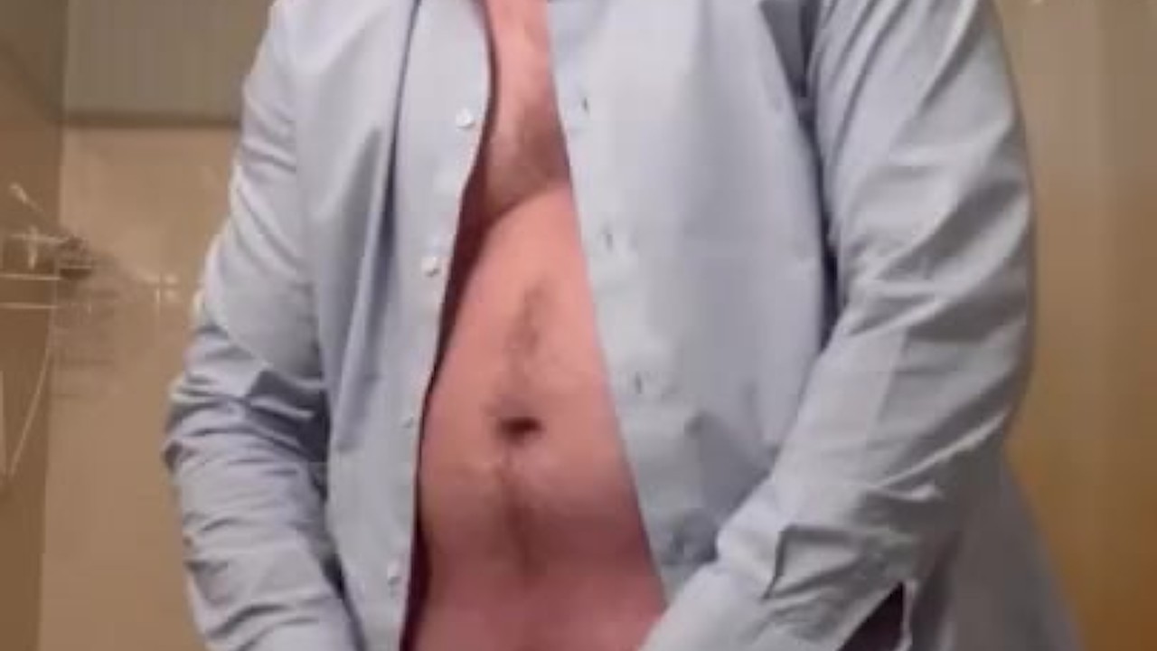 Solo Guy Masturbates in Bathroom to Orgasm