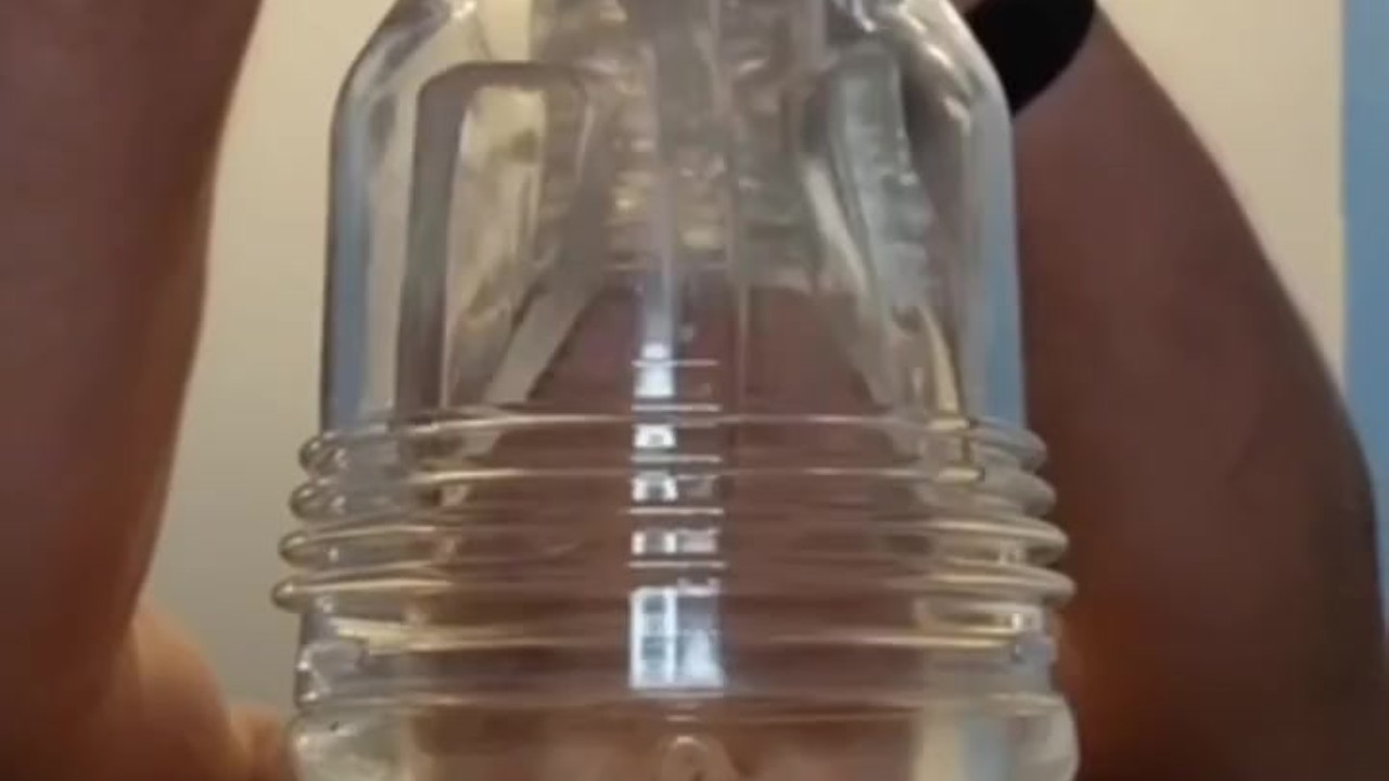 Solo Guy Masturbates to Orgasm