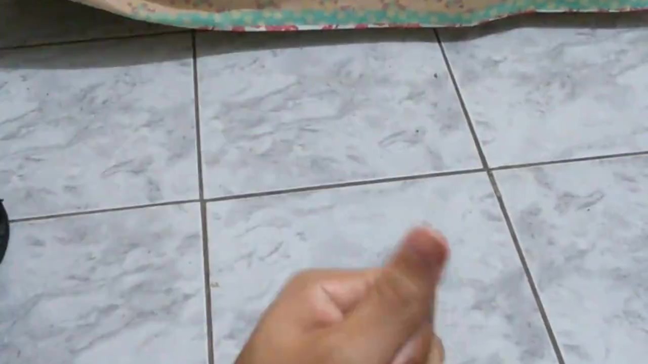 Brazilian Guy Masturbates to Cumshot