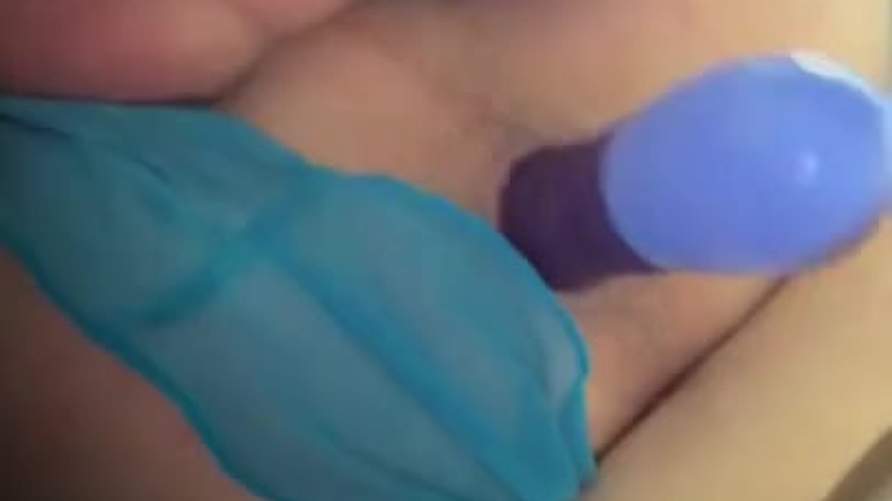 Bottom Begs for Internal Cumshot