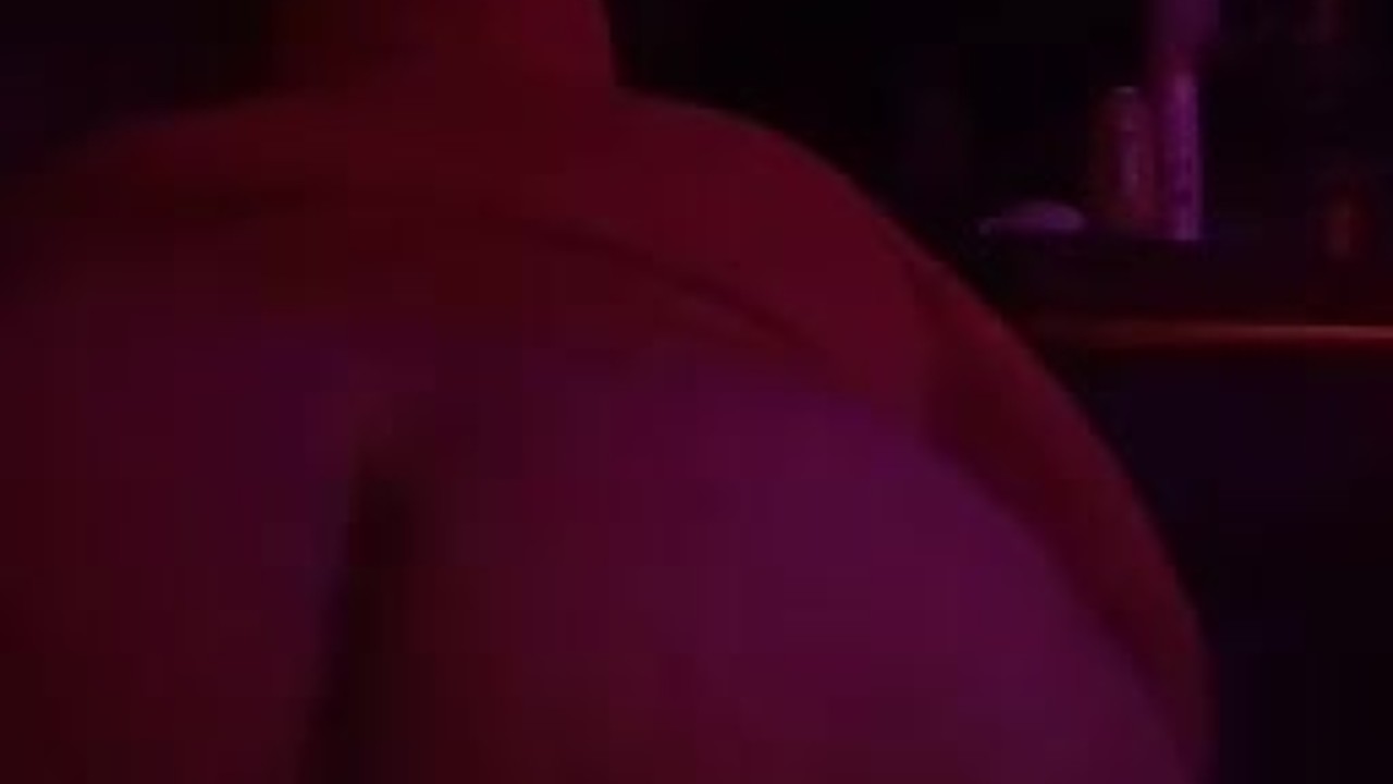 Young Twink Shakes Ass for Daddy