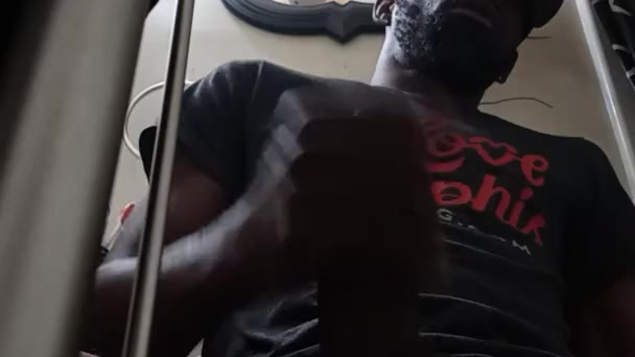 Hunky Guy Returns for Hardcore Action