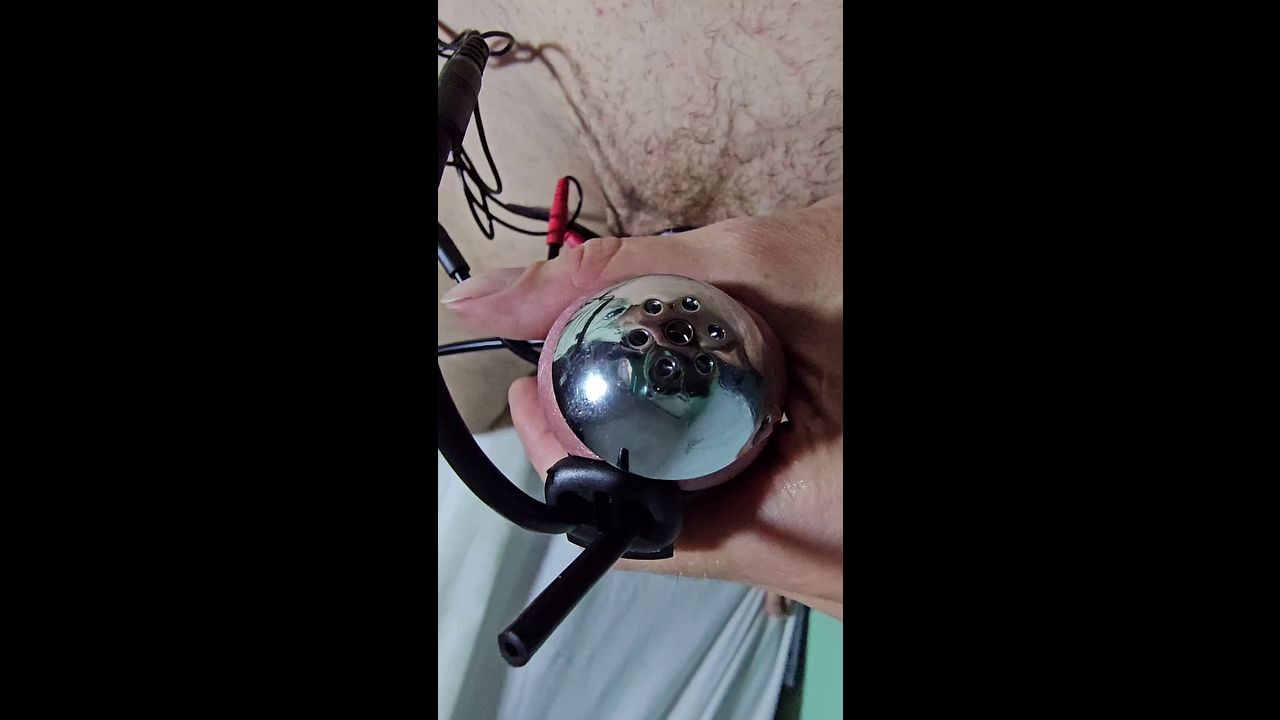 Guy Gets Deepthroat in Euro Club Scene