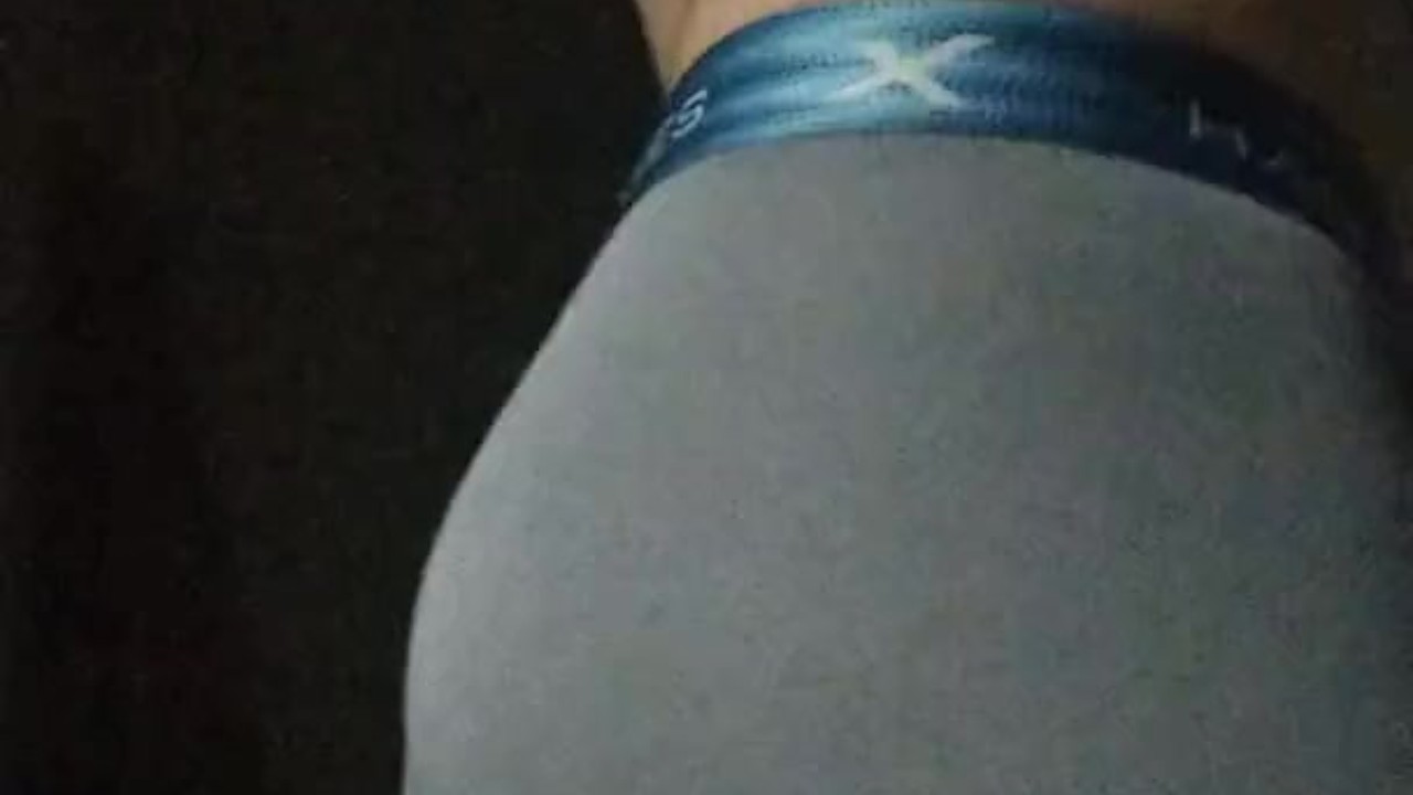 Femboy Shows Off Bubble Butt in Spandex