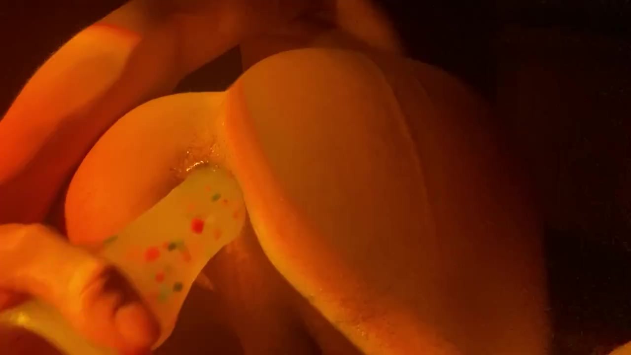 Gay Guys Have Fun with Oral Sex