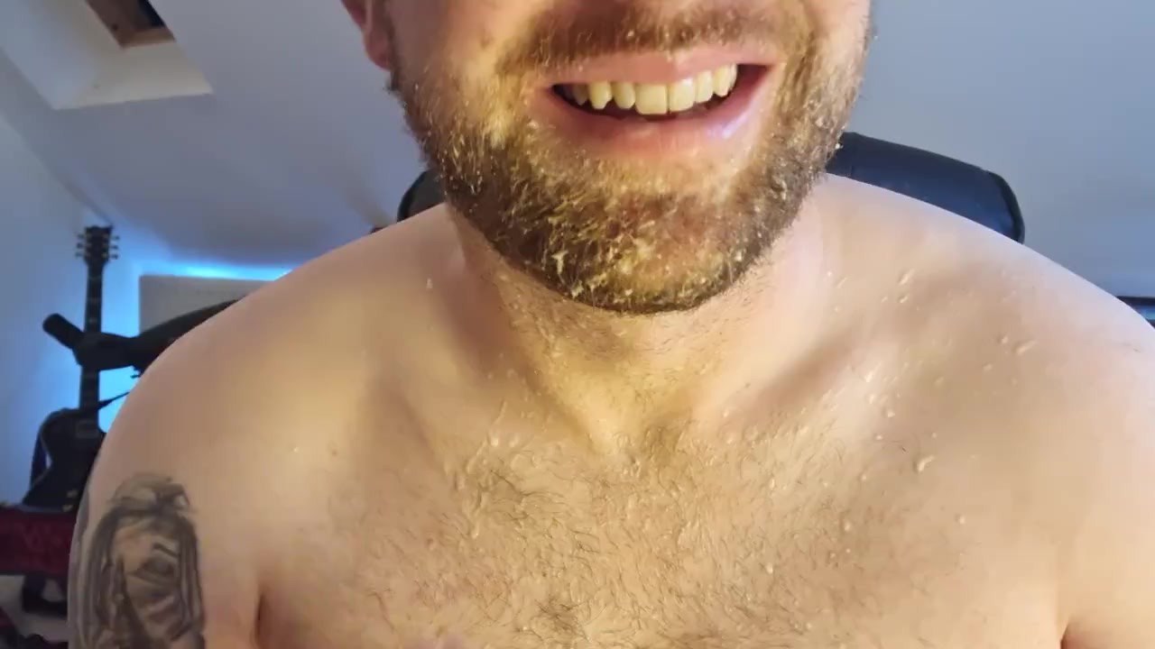 Cumshot Leads to Massive Facial