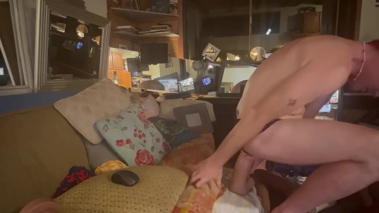 Shemale Gives Anal and Oral Sex