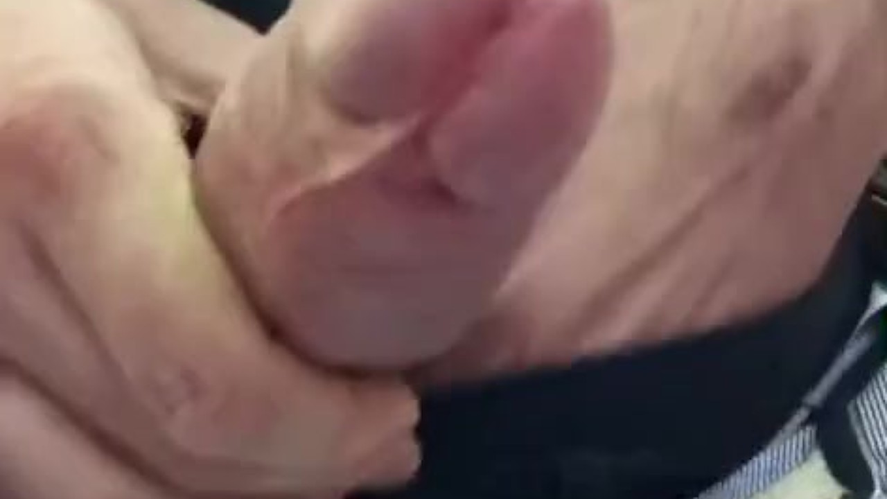Amateur Gay Action in Shop Rear