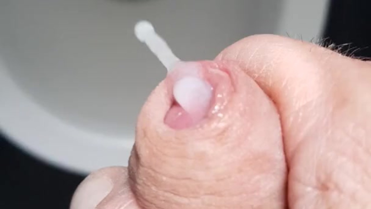 Toilet Cumshot: Fast and Hard Orgasm