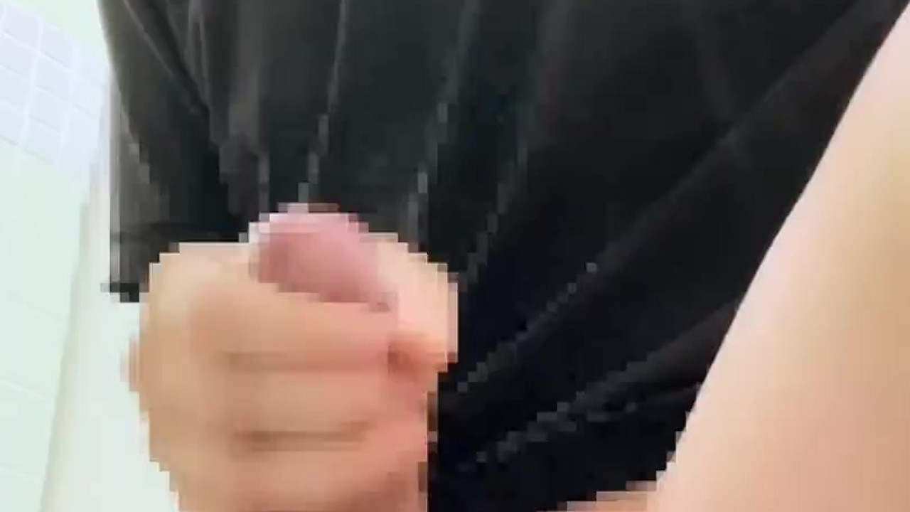 Japanese Guy Cums After Edging for Days