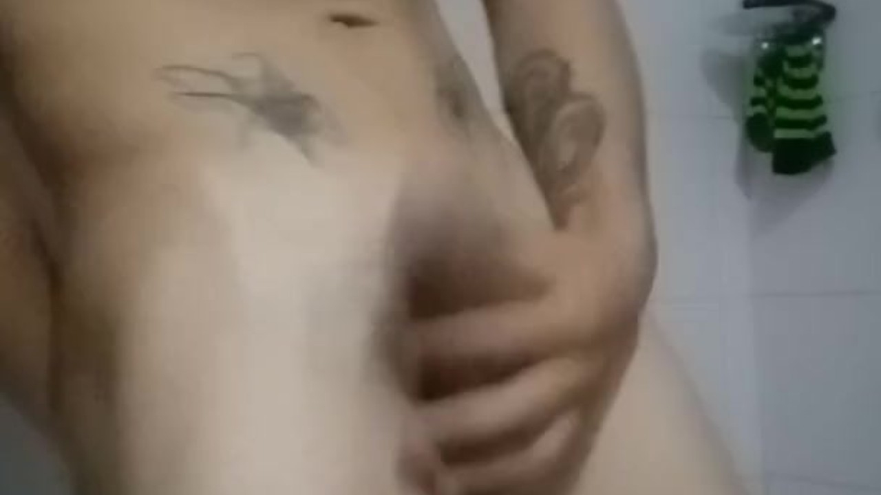 Young Stud Shows Off Body