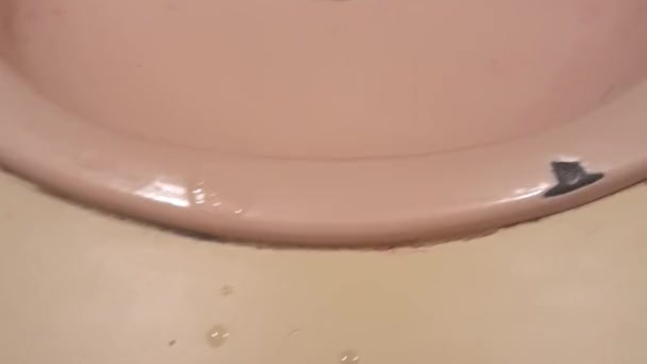 Solo Guy Cums in Bathroom