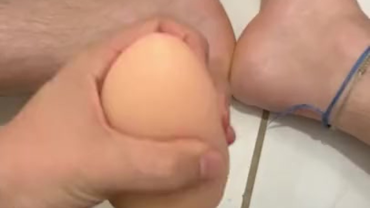 Young Twink Gets Oral and Cums