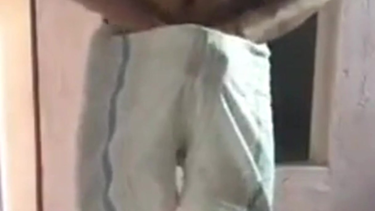 Filipino Guy Masturbates Hardcore