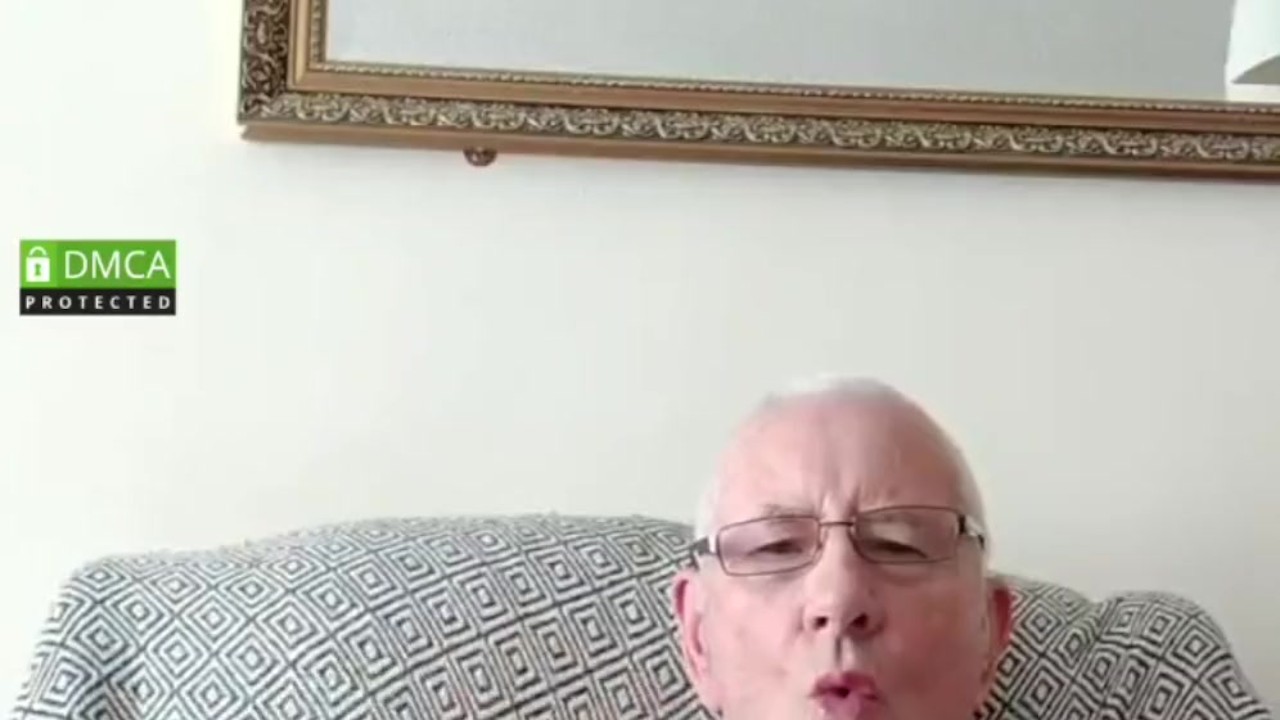 Solo Guy Masturbates to Orgasm