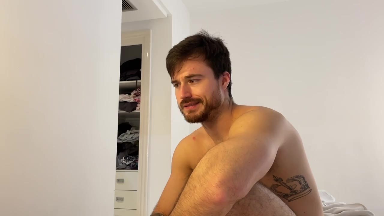 Gay Boyfriend Undergoes Bimbofication Transformation