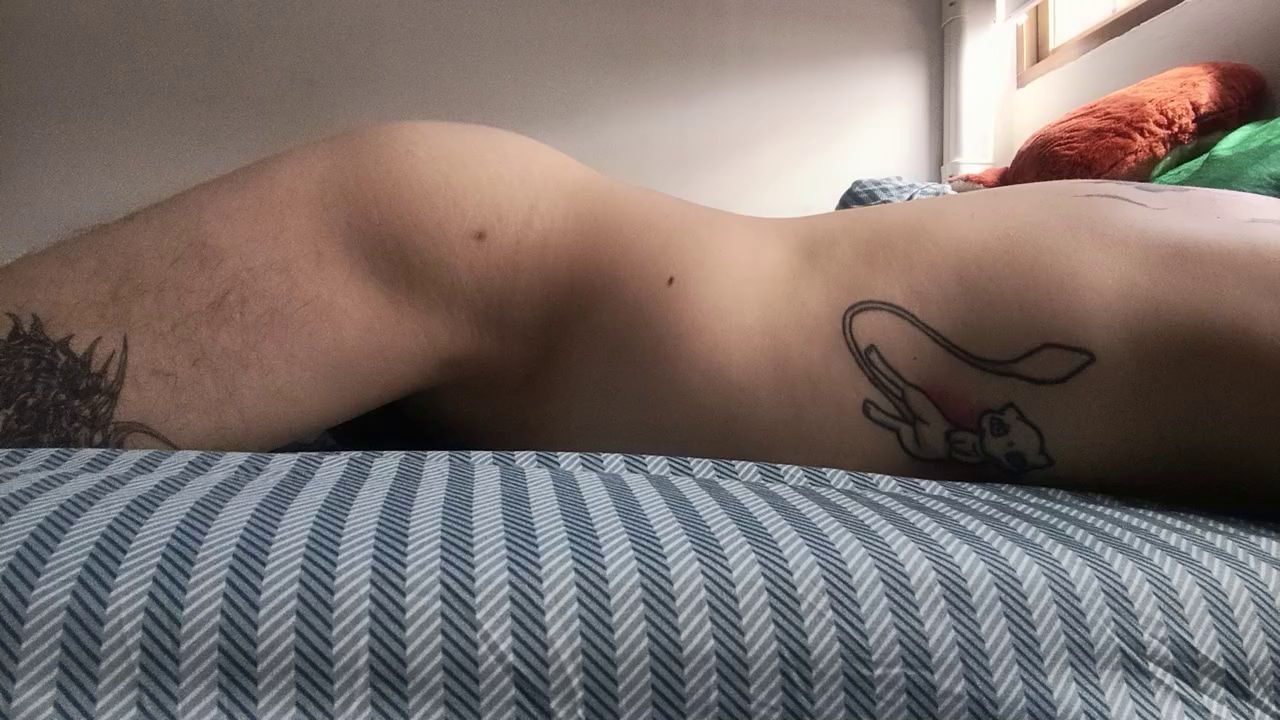 Guy Fucks Bed Solo
