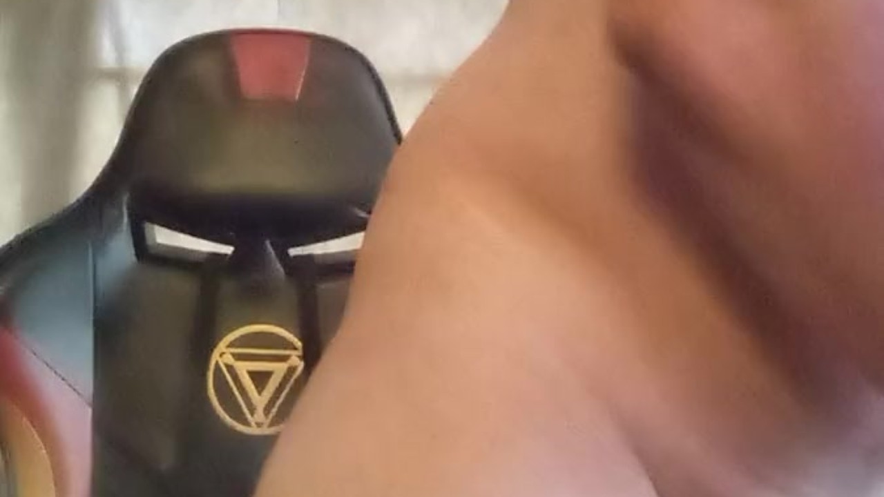 Latino Guy Masturbates During Phone Call
