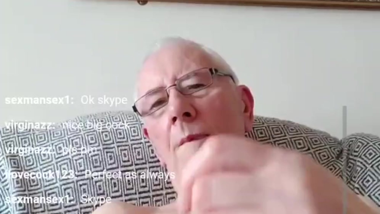 Solo Guy Masturbates to Climax