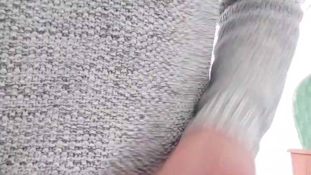 I create a sextoys, let's see if it works, at the end of the video I cum on the phone