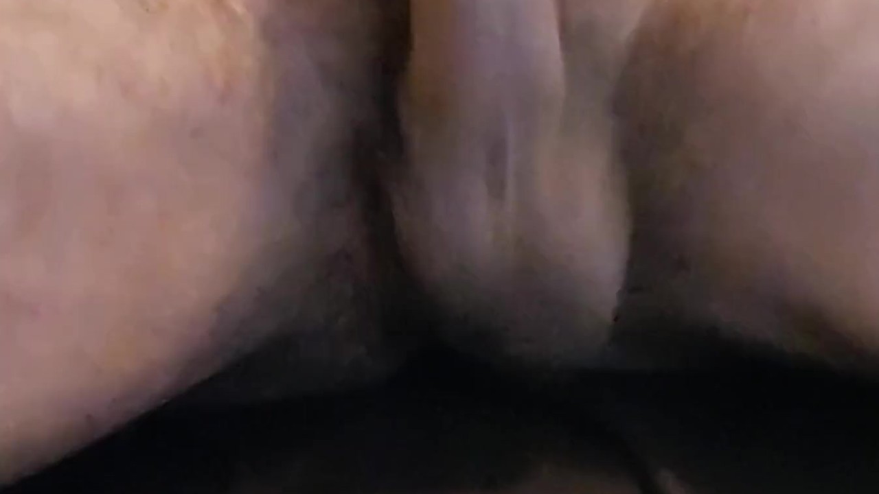 MUSCLE BEAR THRUSTS COCK UNTIL HE CUMS