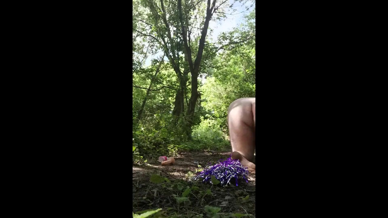 Chub Slave acts like a dog in Public